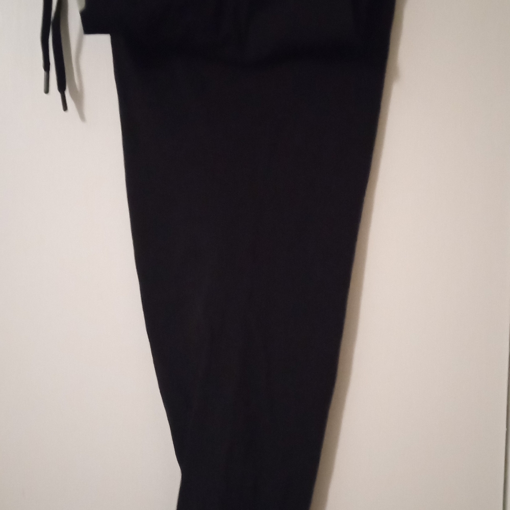 Athleta Women's Elastic Waist Black Capris Size10 - Picture 6 of 7